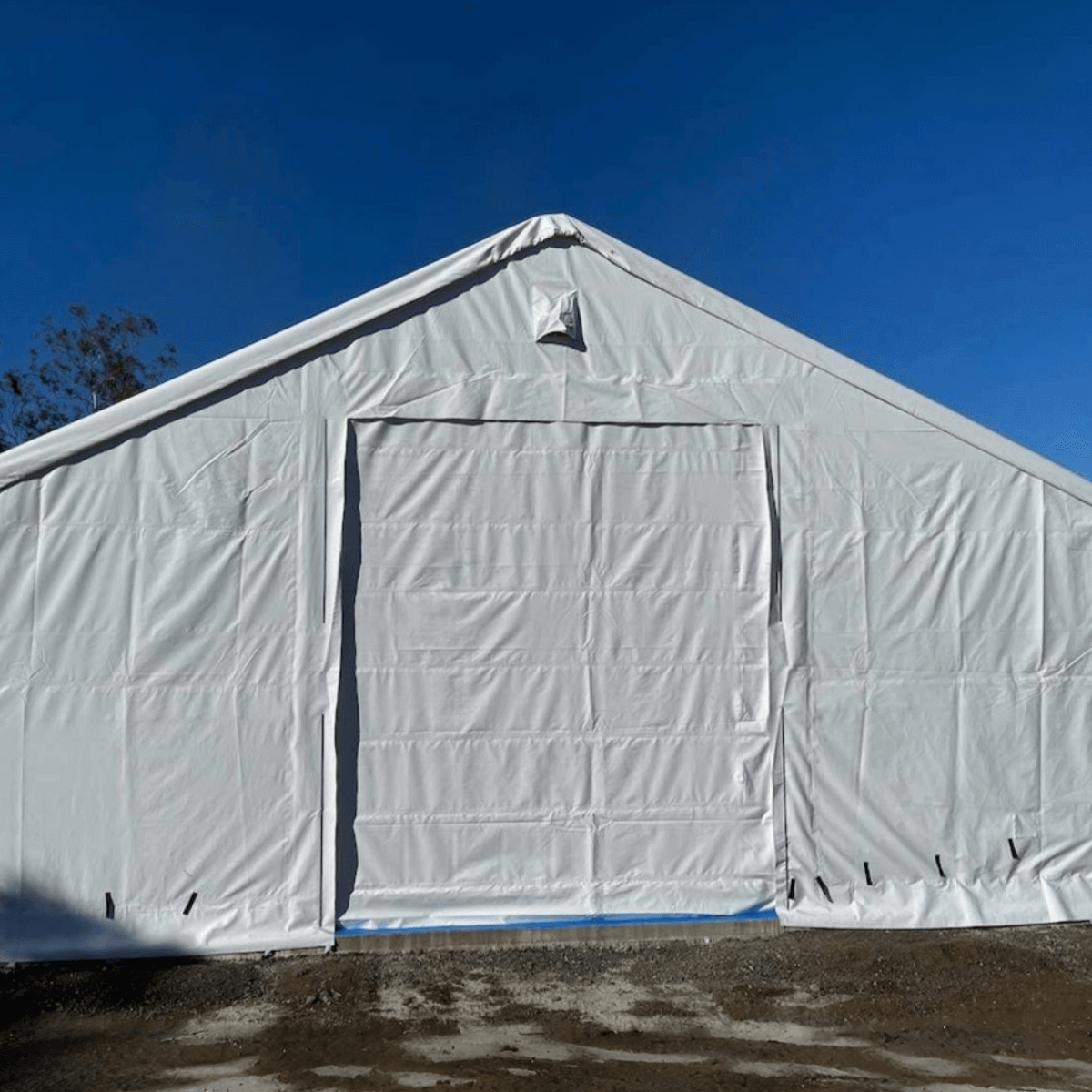 W50'xL100'xH23' Double Truss Storage Shelter