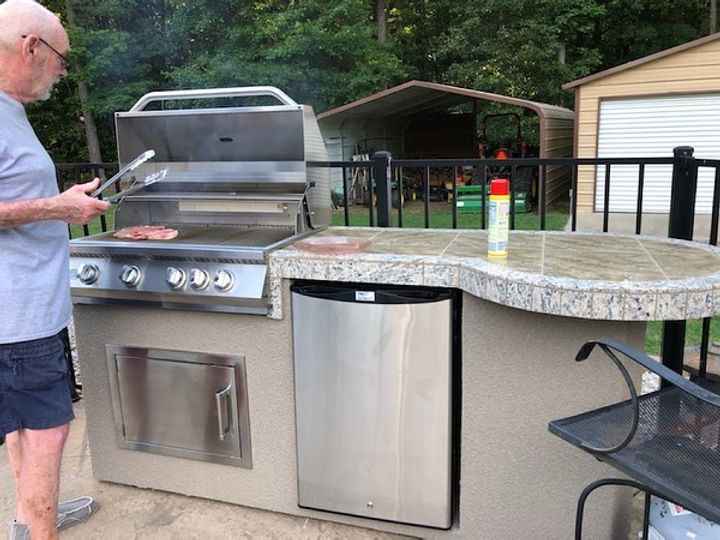 Kokomo Grill BBQ Island Maui 7'6" with 33" Round Bar, LED Lights & Built-In BBQ - Home Outpost Supply