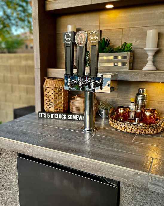 KoKoMo Outdoor Kitchen Pavilion – 20'x20' Luxury BBQ Island with 70" TV, Bar, Grill, Kegerator & More - Home Outpost Supply
